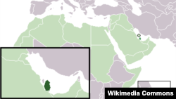 جمعیت قطر ۴۰ برابر کمتر از ایران و مساحت آن ۱۴۲ برابر کوچک‌تر از ایران است.