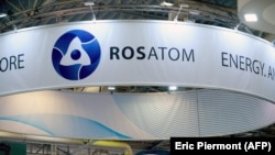  Росія має багато атомних проєктів за кордоном і «Росатом» відіграє важливу роль у торговельних зв’язках Москви за межами Росії.