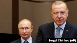 Presidenti rus, Vladimir Putin dhe ai turk, Recep Tayyip Erdogan. Fotografi nga arkivi. 