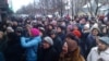 Участники митинга в Теплом Стане