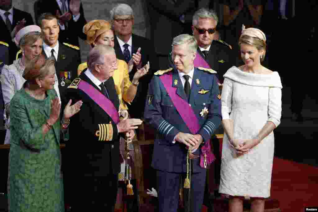 Kraljica Paola i Kralj Albert II aplaudiraju princu Filipu i princezi Matildi, foto: Kevin Coombs
