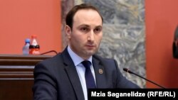 პარლამენტის იურიდიულ საკითხთა კომიტეტის თავმჯდომარე ანრი ოხანაშვილი