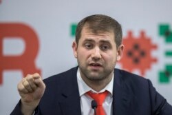 Ilan Šor govori pres-konferenciji za predizbornu kampanju u centru svoje stranke u Kišinjevu, 22. februar 2019.