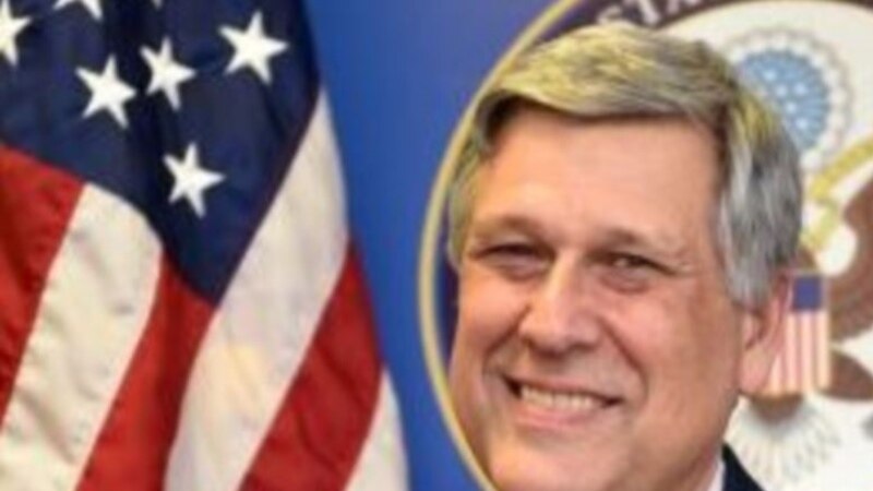 Амбасадорот на САД во Косово побара од Српска листа да остане во институциите 
