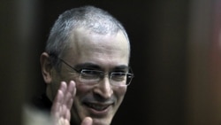 Former Yukos chief Mikhail Khodorkovsky in a Moscow courtroom on October 27