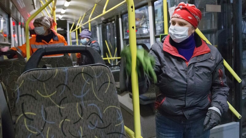 Медикам в Крыму разрешили бесплатно ездить в общественном транспорте