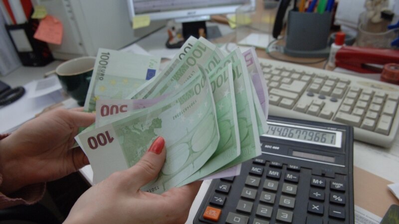 СМИ: На Северном Кавказе рост зарплат не поспевает за средним по стране