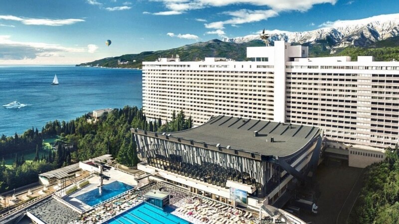 В Крыму с 15 июня заработают отели и санатории, отдыхать там смогут только местные жители