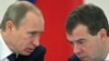 Vladimir Putin və Dmitri Medvedev, 22 yanvar 2010