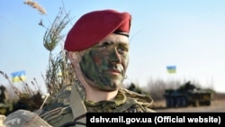 Під час вишколу військовослужбовців Десантно-штурмових військ України. Житомирщина, 21 листопада 2021 року