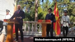 Мило Ѓукановиќ и Стево Пендаровски во Претседателската вила на Водно во Скопје