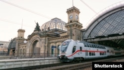Німеччина. Головний залізничний вокзал у Дрездені