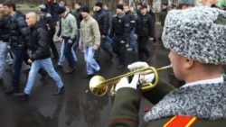 Адпраўка прызыўнікоў у беларускае войска. Архіўнае ілюстрацыйнае фота
