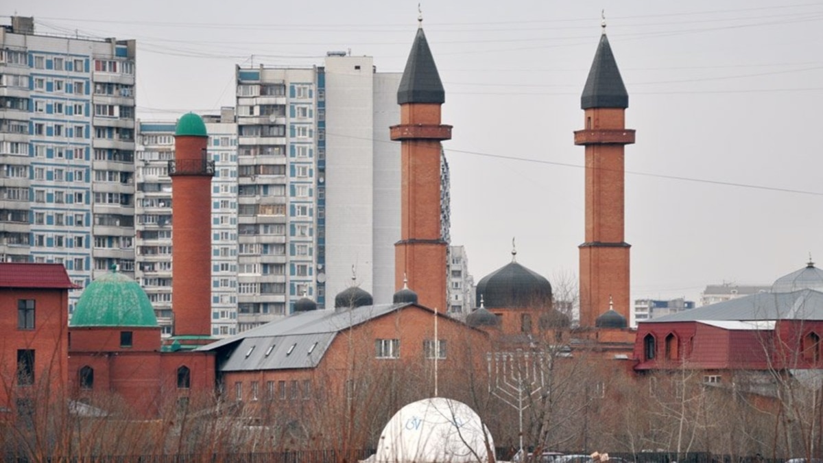 Синагога в отрадном. Мечеть Ярдям в Отрадном. Мечеть Ярдям в Москве. Мечеть на Хачатуряна в Москве. Мечети «Ярдям» и «инам» в Отрадном.
