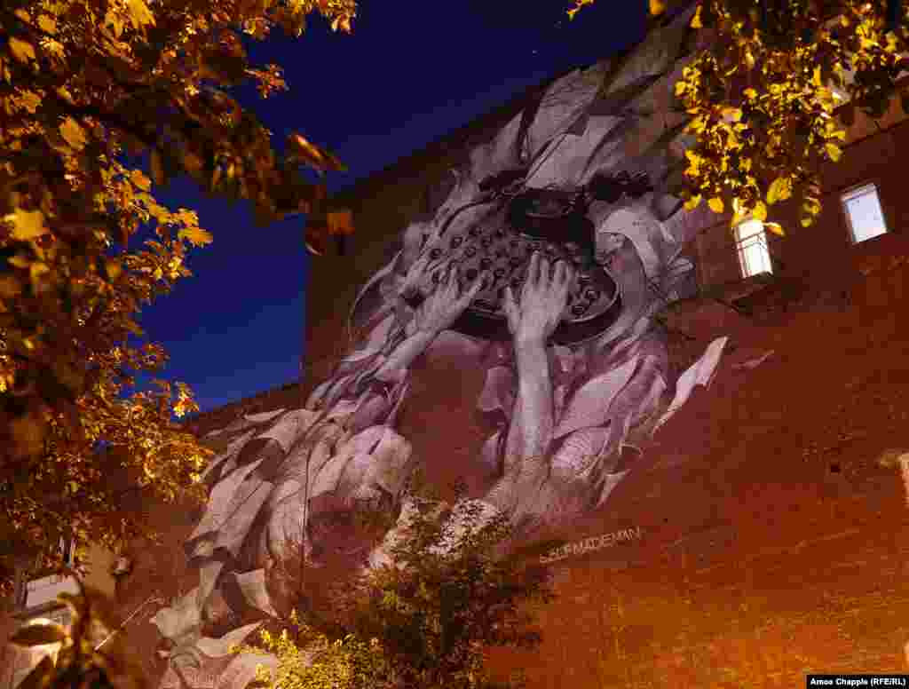 SelfMadeMan, by Ukrainian artist Alexander Grebenyuk. In 2015, another Ukrainian, Sergii Gryshkevych, decided to put together a map locating all the murals. 
