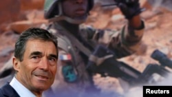 Secretarul-general Nato, Anders Fogh Rasmussen, la conferința de presă de la Bruxelles