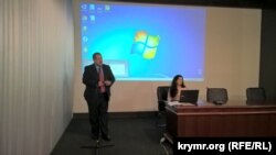 Рефат Чубаров на 25-летии газеты Кримська світлиця