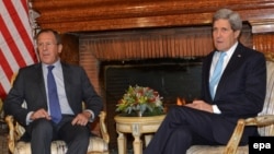 Госсекретарь США Джон Керри и министр иностранных дел России Сергей Лавров, Рим, 14.12.2014