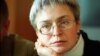 Ana Politkovska: "Vraćamo se u sovjetski ponor, u informacijski vakuum koji ispisuje smrt iz našeg neznanja", napisala je 2004. godine. (Berlin, 28. januar 2003.)