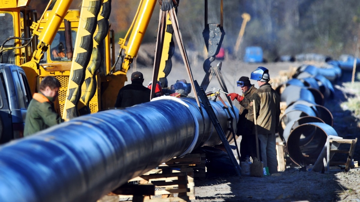 Russia Launches Probe Into Cause Of Druzhba Oil Pipeline Contamination