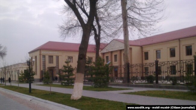 Школа в Самарканде.