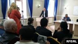 Партия ОСДП проводит гражданские слушания "Кризисная ситуация в стране и пути выхода из него." Астана, 22 мая 2015 года.