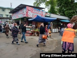 Өзбекстандағы азық-түлік базарларының бірі