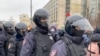 Акция «Свободу Навальному» в Москве: бронетехника в городе, закрытая Красная площадь и задержания