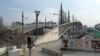 Most na reci Ibar između dva dela Mitrovice
