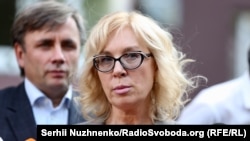 Денісова вважає, що її звільнення ініціював Офіс президента, однак на Банковій ці звинувачення відкидають
