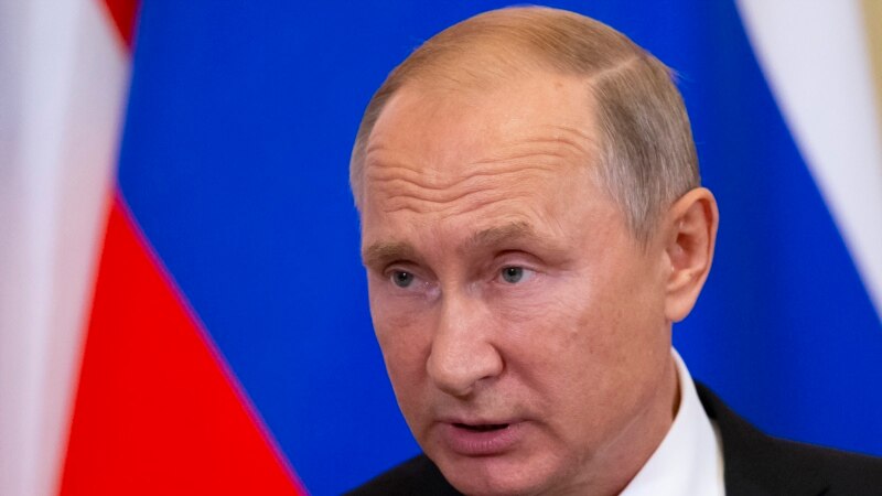 Путин предложи омекнување на казните за поттикнување омраза на интернет