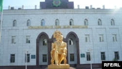 Türkmenistanyň Içeri işler ministrligi.
