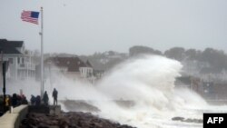 Sandy Massachusetts-ə yaxınlaşır, 29 oktyabr 2012