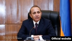 Վարչապետ Հովիկ Աբրահամյան, արխիվ