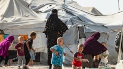 Sirijke napuštaju kamp Al-Hol, strankinje s djecom ostaju