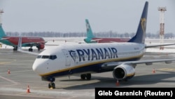 Як заявив під час підписання угоди президент України Петро Порошенко, Ryanair почне польоти в жовтні 2018 року і запустить рейси в 10 напрямків із Києва і п’ятьох – зі Львова