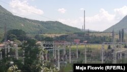 Kompaniji za distribuciju električne energije se na severu Kosova ne dozvoljava da očitava brojila za utrošenu struju, pa tako građanima tih opština stižu ni računi. Jezero Gazivode, hidrocentrala i trafo-stanica Valač (na slici), ključni su energetski resursi na severu Kosova. 