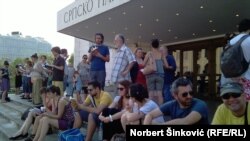 Protest u Novom Sadu: Bojan Krivokapić čita pesme