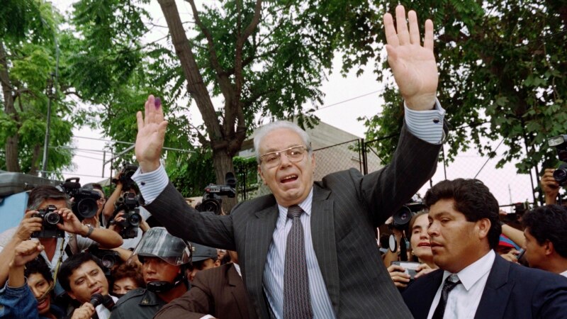 Vdes ish-shefi i OKB-së, Javier Perez de Cuellar