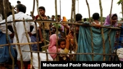 Refugjatët Rohingya në Bangladesh