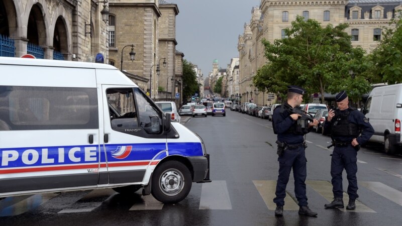 Francuska pojačala mere bezbednosti za praznike