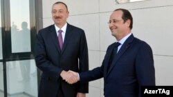 Azərbaycan prezidenti İlham Əliyev (solda) Bakıda fransalı həmkarı Francois Hollande ilə görüşür. 12 may 2014