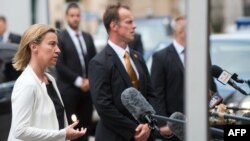 Федеріка Моґеріні виступає перед пресою у Відні, 28 червня 2015 року