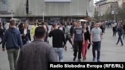 Veliki broj mladih odlazi iz BiH u potrazi za boljim životom