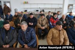 На заседание «Крымской солидарности» приезжают крымские татары со всего Крыма
