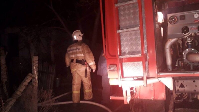 В Судаке два человека погибли на пожаре в частном доме – спасатели (+фото)