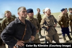 Soviet pilots on the steppe near Stalingrad.