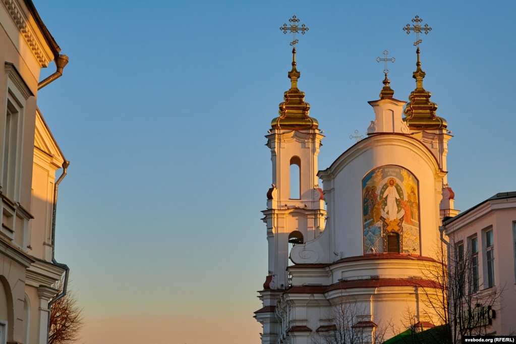 Хвалісты сылюэт Уваскрасенскай царквы