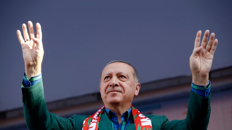 Erdogan: Turska će isušiti 'terorističku močvaru' u Iraku 