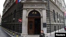 Narodna banka Srbije (NBS) i poslovne banke najavile su prekid platnog prometa sa NIS-om, ukoliko kompanija ne dobije od Sjedinjenih Država licencu za rad.